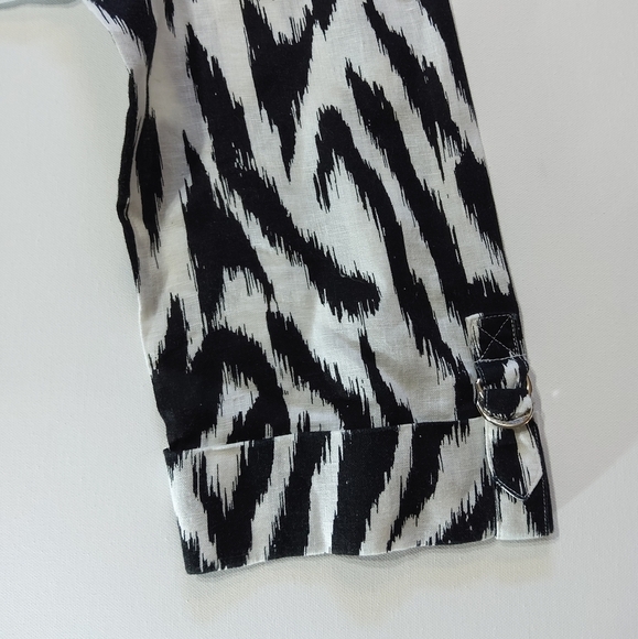 JM Collection Linen Blouse Womens 18 Black White Zebra Print V-neck Button Down - Picture 4 of 5
